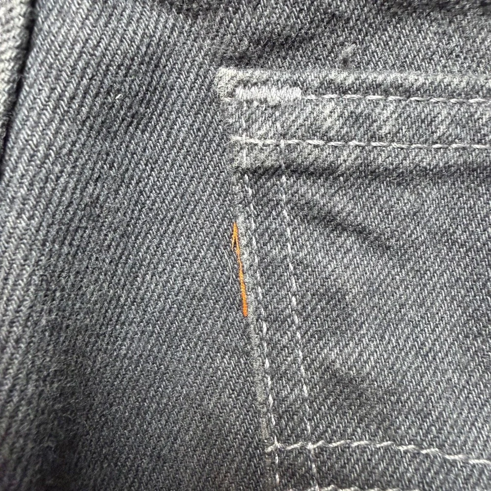 Vintage Levi's 550 Jeans Men 32x33 Gray Relaxed Fit Made in USA Denim Skater 90s